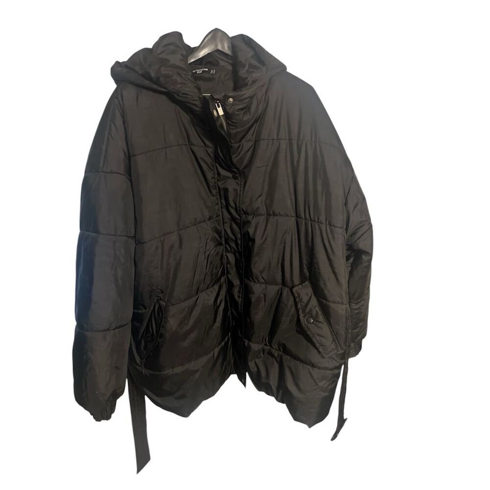 PrettyLittleThing Plus Size 18 Black Hooded Puffer Jacket Women’s Winter